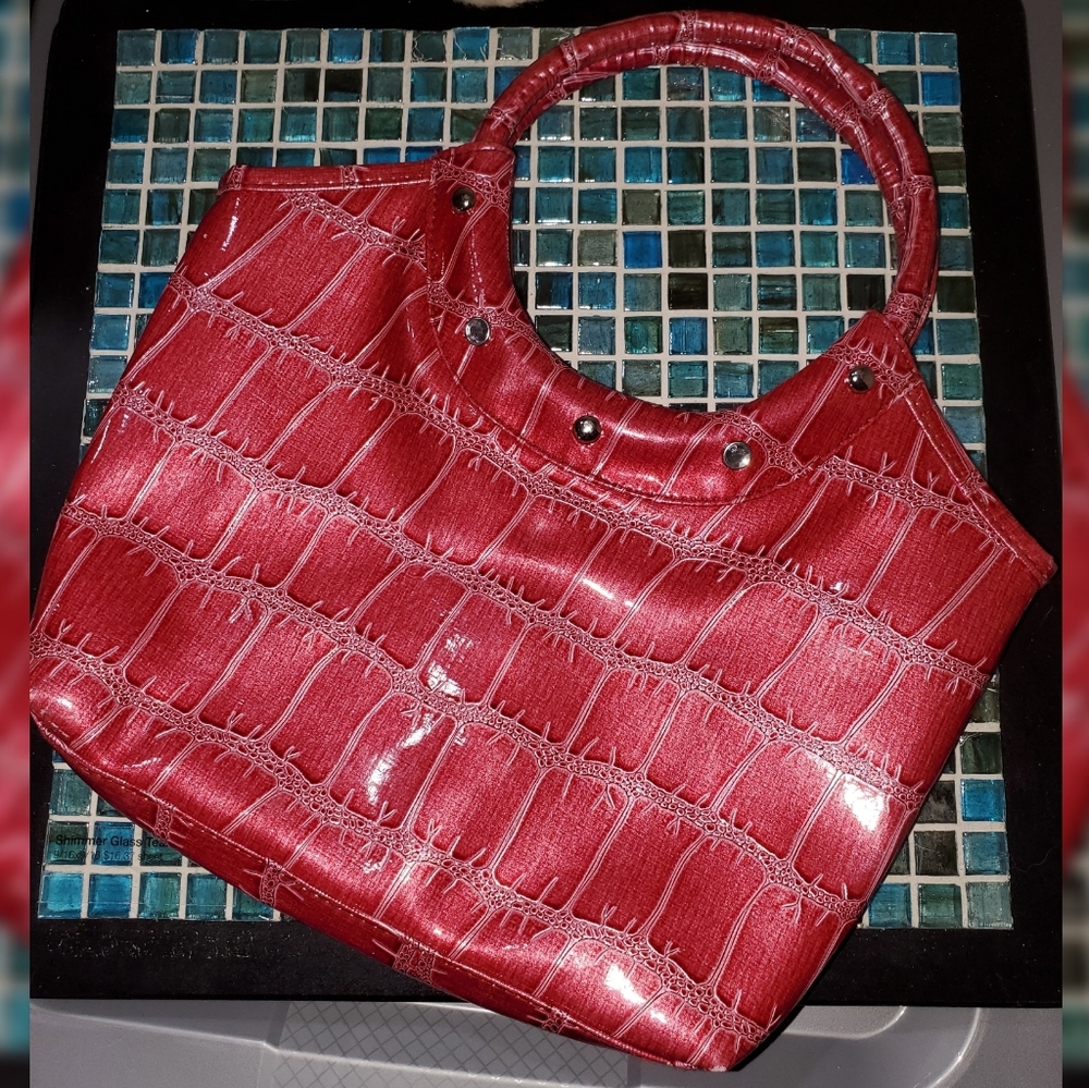FREE w/Purchase: Round Handled Purse